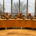 Mitglieder des CDU-Stadtverbands Willebadessen in einem Sitzungssaal des Landtags von Nordrhein-Westfalen